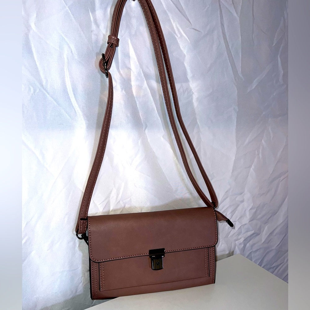 Envelope style Purse, Turkish Rose colored, adjustable straps, multiple pouches.